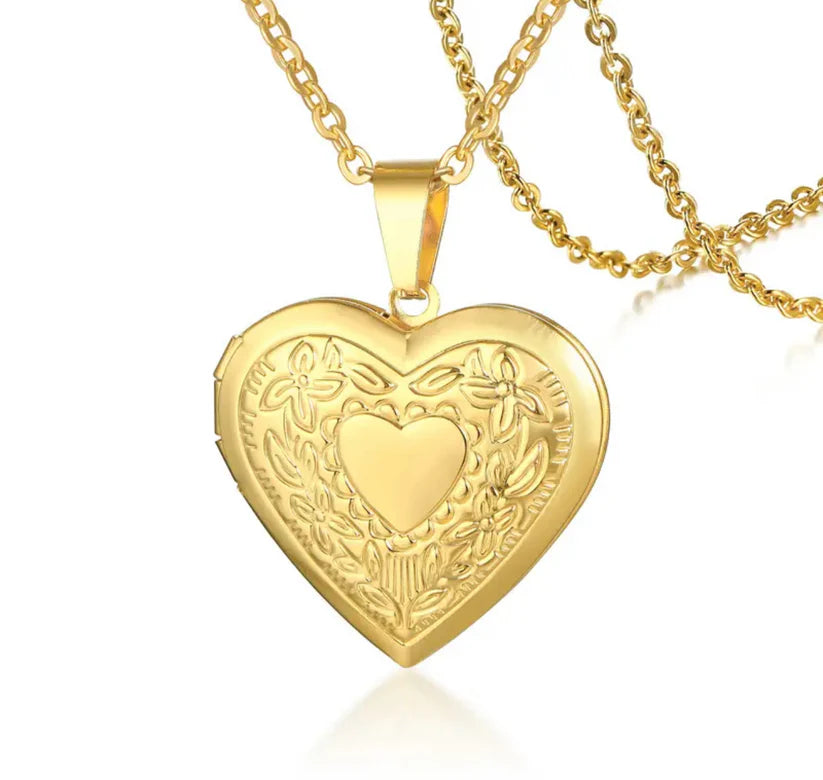 Personalized Heart Pattern Pendant Necklace