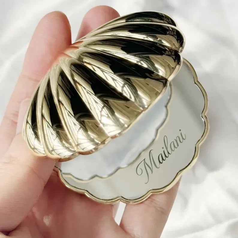 Personalized Seashell Compact Mirror – Custom Name Pocket Mirror