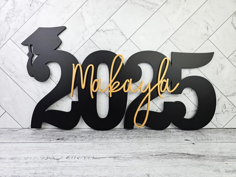 Custom Graduation Decor Name Sign - Canvasgiftco