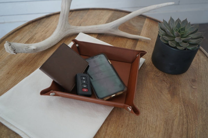 Custom Leather Catchall Personalized Valet Tray for Men - Canvasgiftco