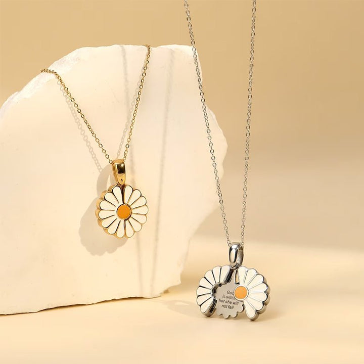 Customizable Daisy Locket Necklace - Canvasgiftco