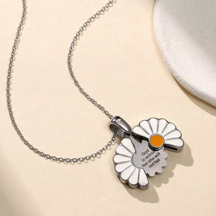 Customizable Daisy Locket Necklace - Canvasgiftco