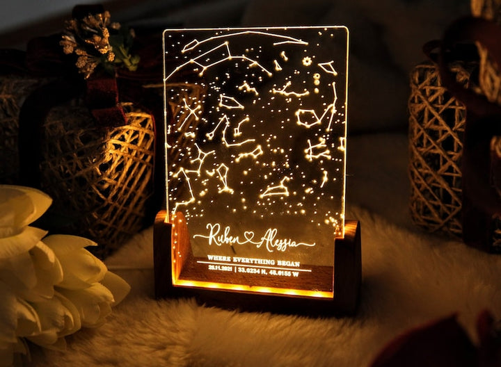 Personalized Constellation Chart Lamp - Gift for Boyfriend / Girlfriend