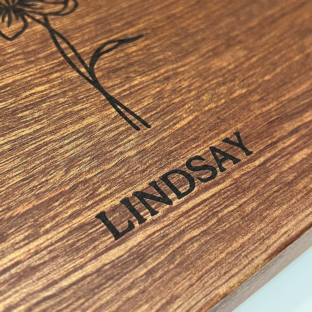 Mom's Garden is Her Children Customized Cutting Board - Canvasgiftco