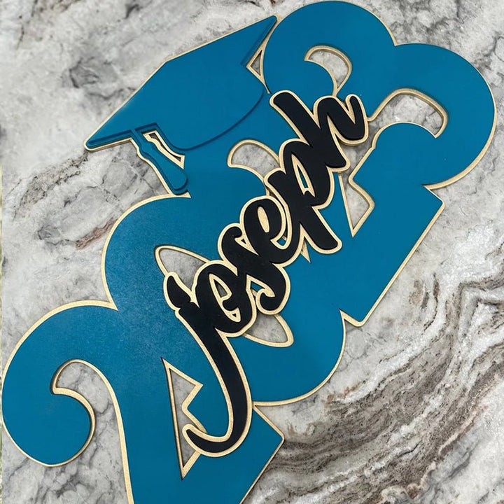 Personalized Deluxe Graduation Sign - Canvasgiftco