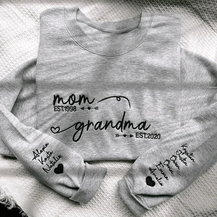 Personalized Mom & Grandma Sweatshirt with Kids Names - Canvasgiftco