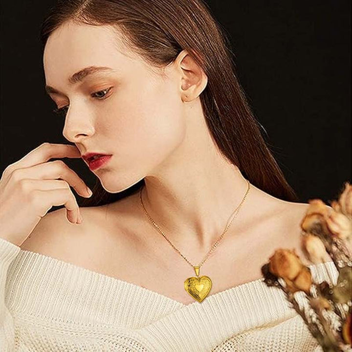 Stainless Steel Gold Plated Custom Heart Locket To Mother’s Day gift - Canvasgiftco