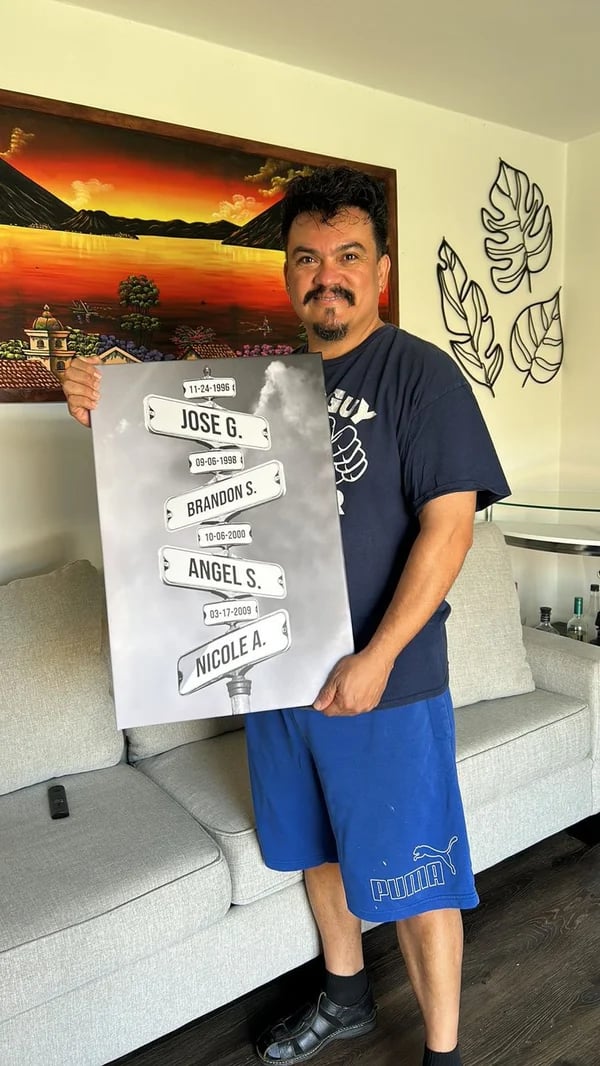 Personalized Canvas Wall Art"Date of birth of children" - Winter - Canvasgiftco